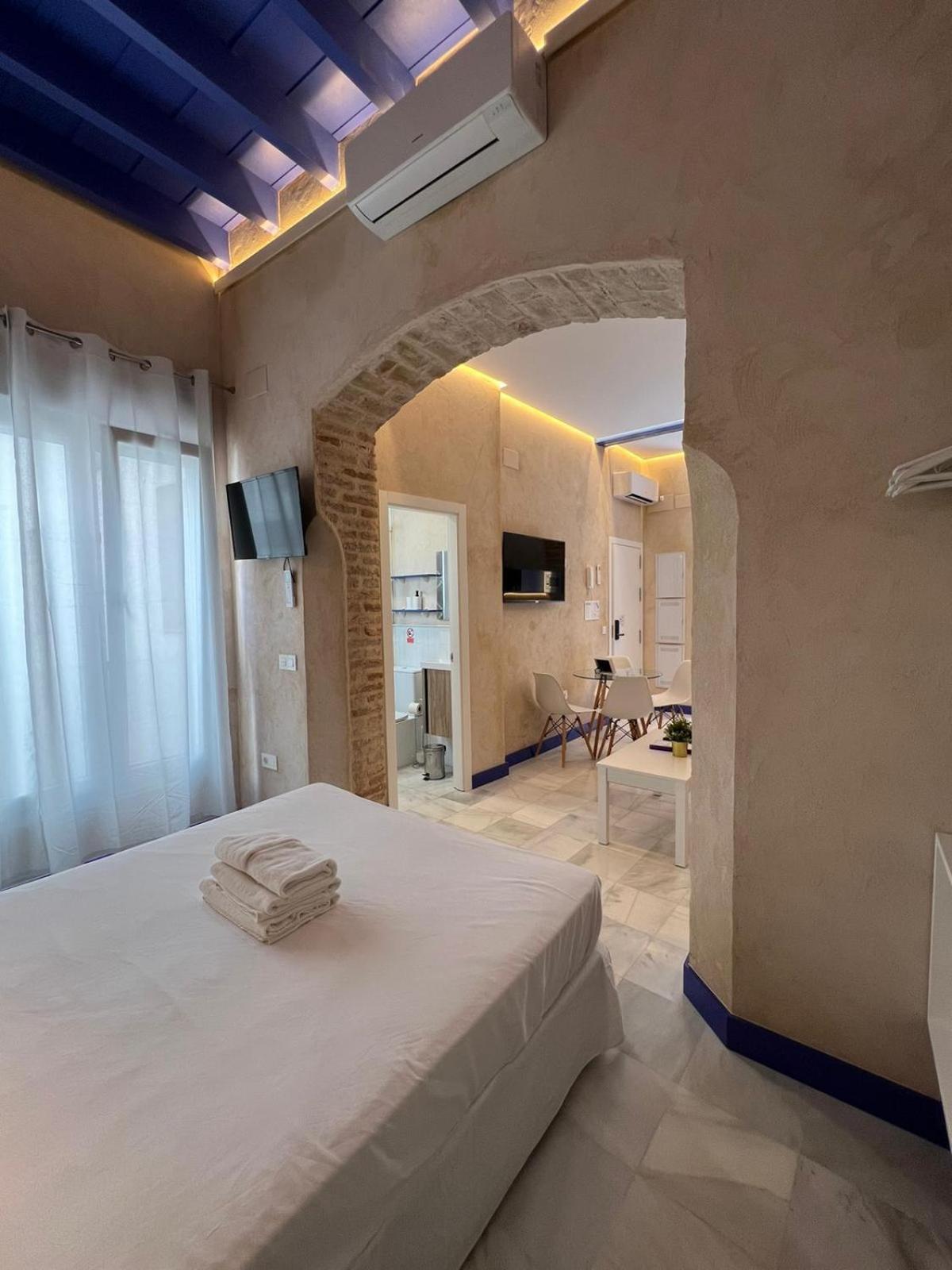 Philippe'S Home Triana Севілья Екстер'єр фото